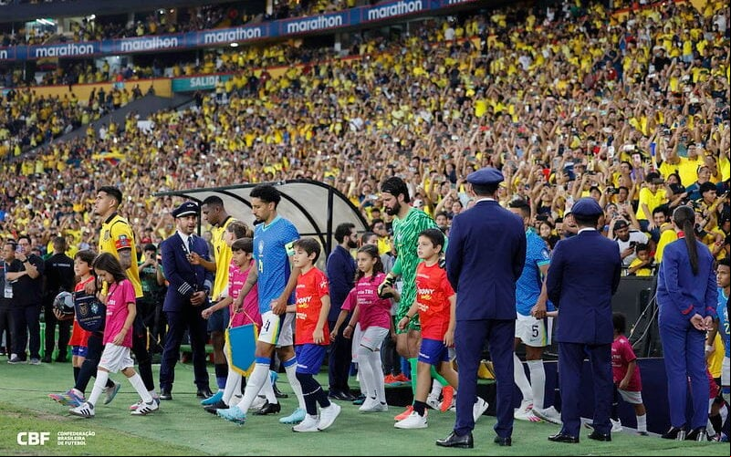 Na estreia de Ancelotti com a Seleção Brasileira, Alisson foi escolhido como o goleiro titular. (Foto: Rafael Ribeiro/ CBF)