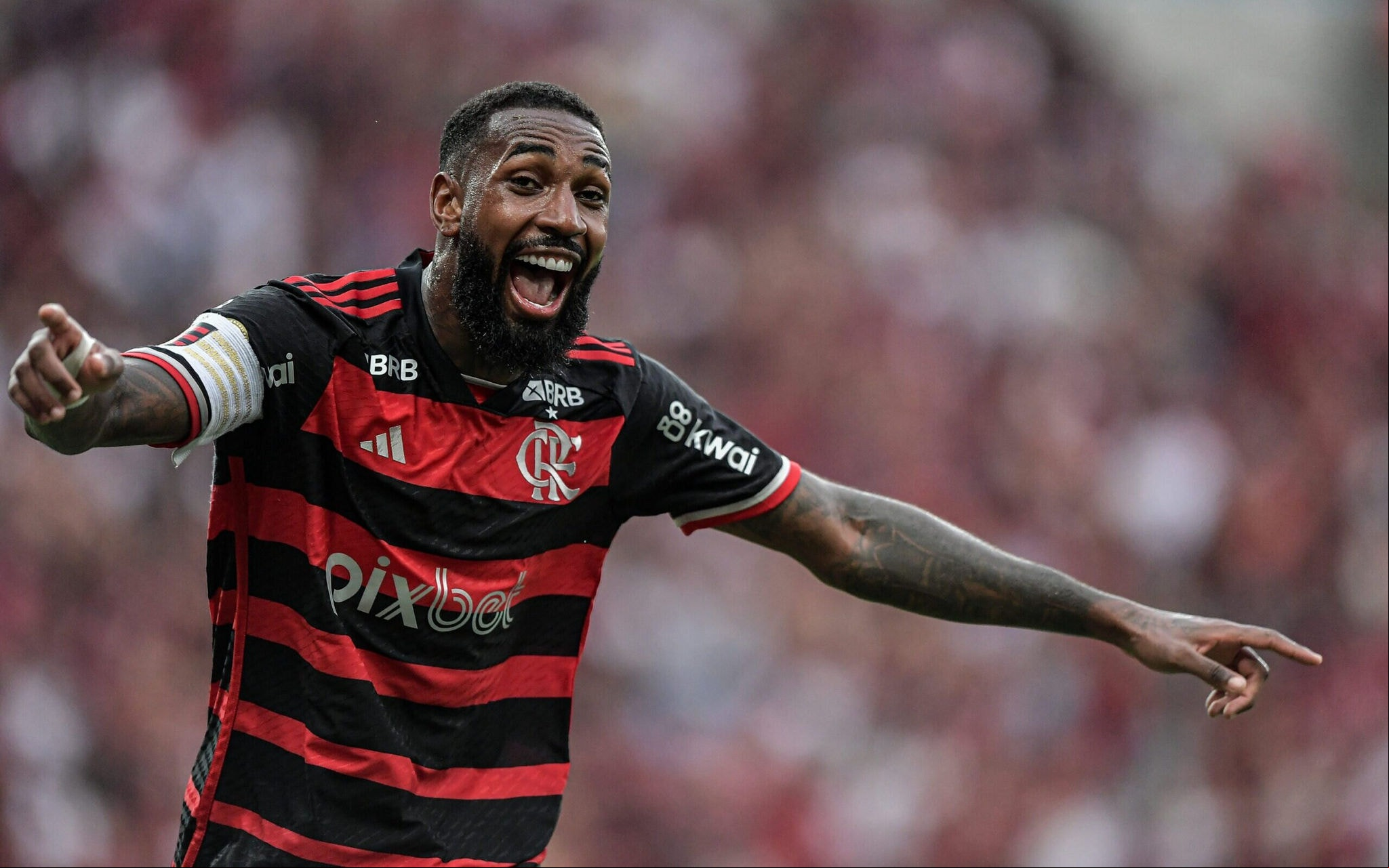Gerson é o atual capitão do Flamengo (Foto: Thiago Ribeiro/AGIF)